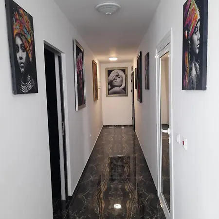 Luxe 1 Monte Carlo אובזור
