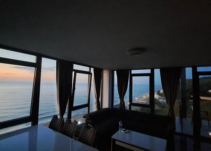 Luxe 1 Monte Carlo *