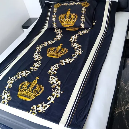 Luxe 1 Monte Carlo *